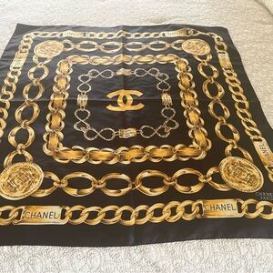 CHANEL Black and Gold Chain Motif Scarf